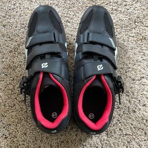 Peloton mens cycling shoes